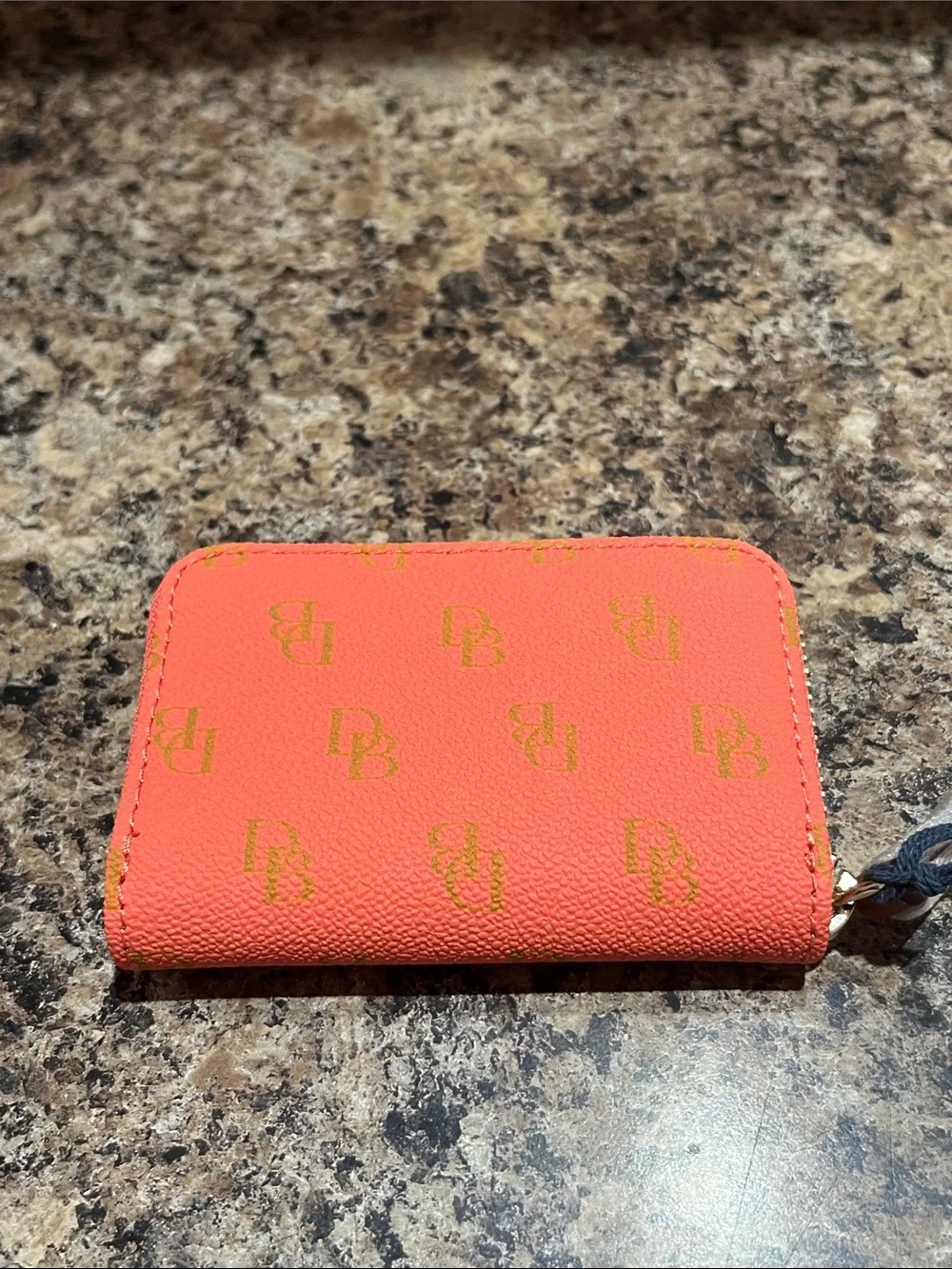Dooney & Bourke Gretta  Zip Around Credit Card Case